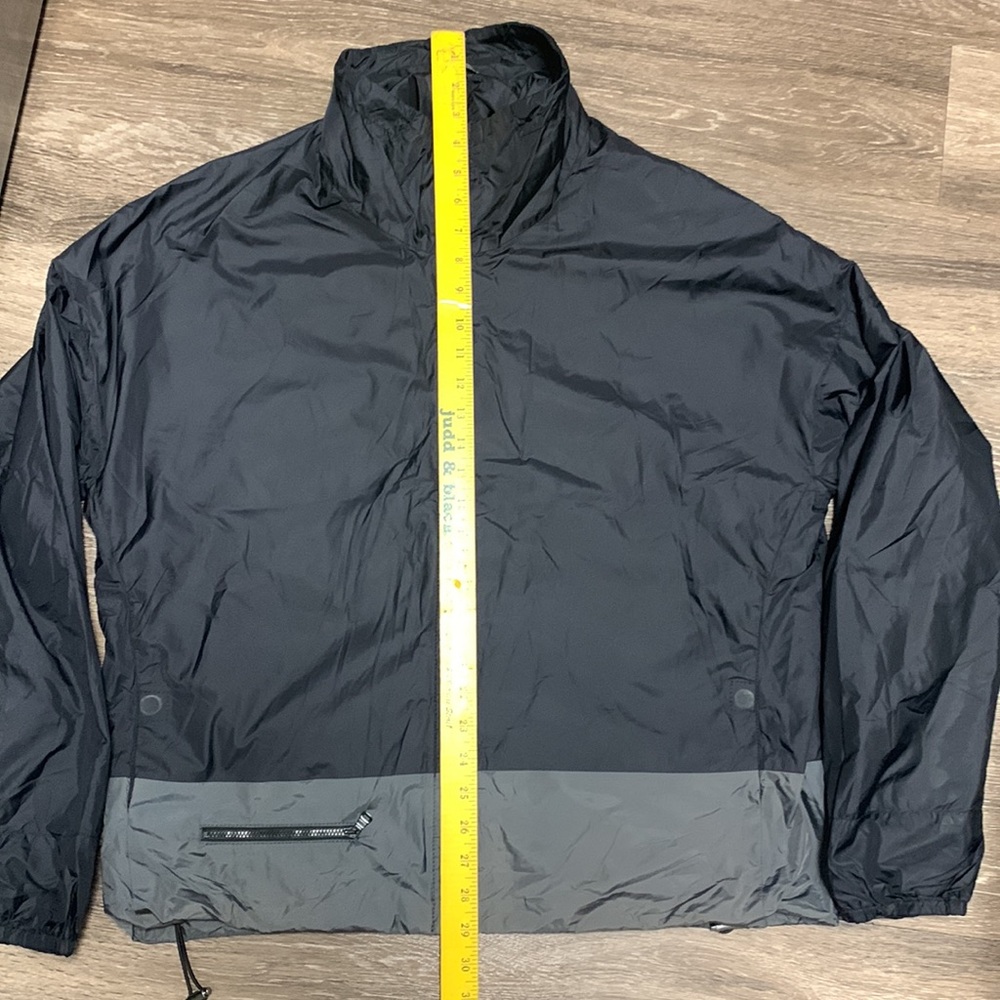 Hugo Boss light jacket - Picture 6 of 9